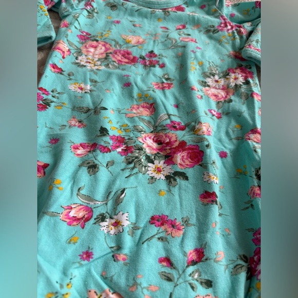 OG Posh Peanut infant gown - Picture 2 of 3